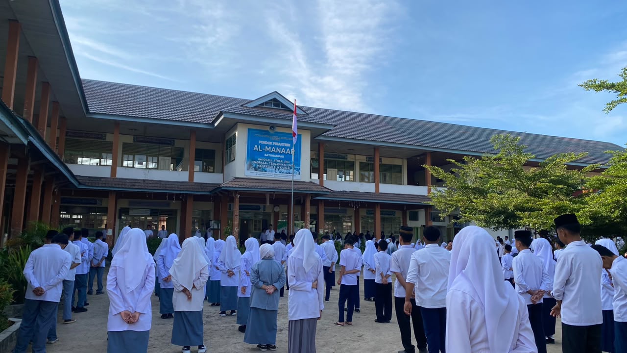 Gedung Pondok Pesantren Al Manaar